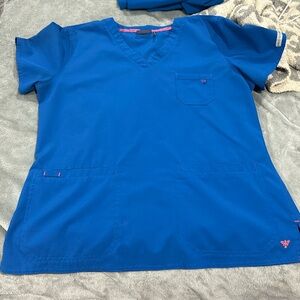 Medcouture Royal medium tall scrubs